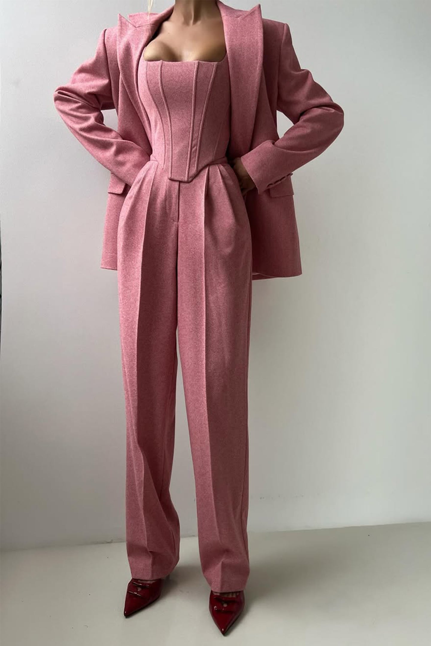 Hannah | Three-piece set with double-breasted blazer
