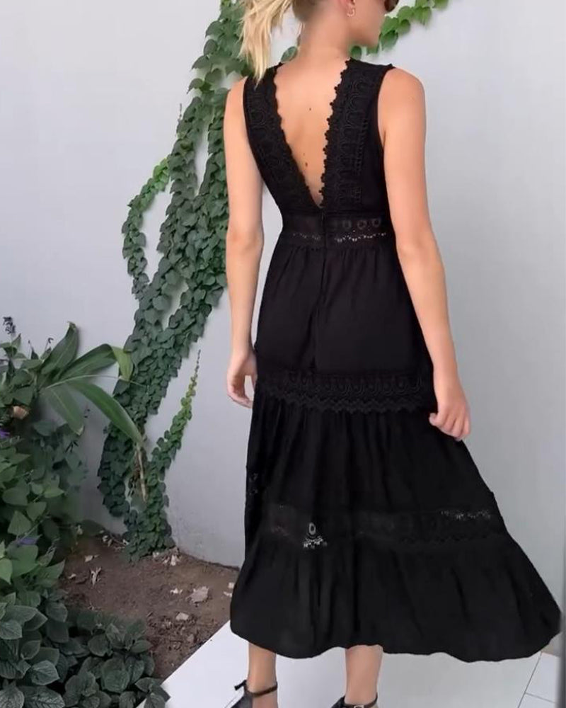 Eleanor | Elegant V-Neck Dress